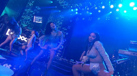 nyre 17 GIF by New Year's Rockin' Eve