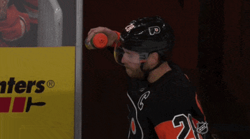 PhiladelphiaFlyers flyers philadelphia claude claude giroux GIF