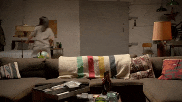 broadcity season 2 episode 4 happy dance broad city GIF