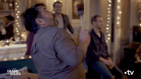 Happy Dance GIF by Un si grand soleil