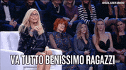 ciao ok GIF by Isola dei Famosi