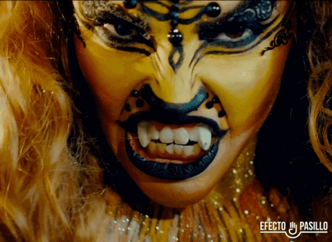 happy efecto pasillo GIF