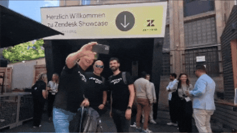 Selfie Berlin GIF by Premium Plus