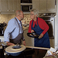 Bed And Breakfast Bb GIF by RTL