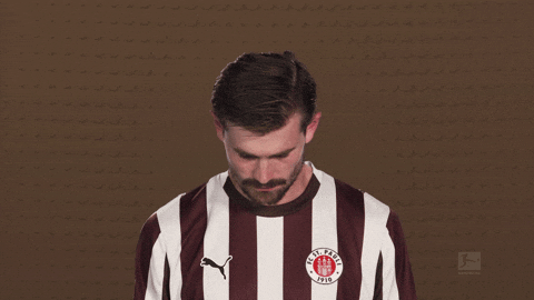 Look Up St Pauli GIF by Bundesliga
