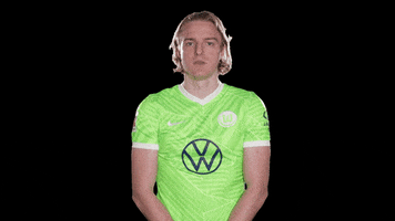 Look Here Reaction GIF by VfL Wolfsburg