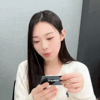 K Pop Card GIF
