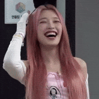 Billlie GIF