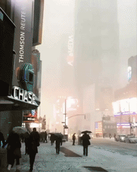 Snow Falls on Times Square as Manhattan Braces for Storm