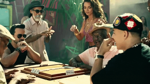 luis fonsi GIF