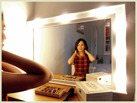 mirror GIF