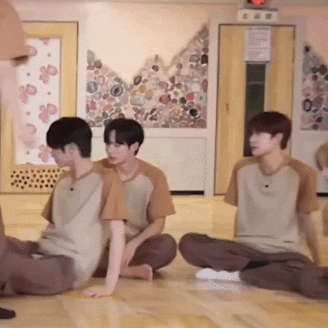 Junseo GIF