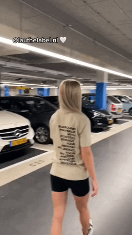 lauthelabel giphygifmaker GIF