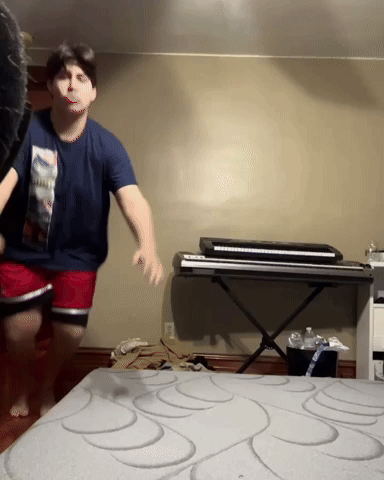 Mitchingbobber scary giphycreatortest jumping reaching GIF