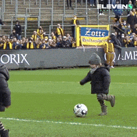Football Playing GIF by ElevenSportsBE