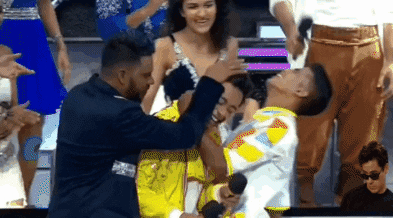 pipspip giphygifmaker giphygifmakermobile aryan tushar GIF