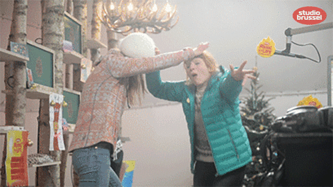 eva de roo linde merckpoel GIF by Studio Brussel