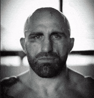 Volk Volkanovski GIF