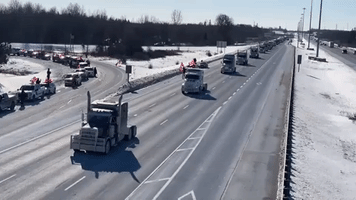 Truckers Opposing Vaccine Mandates Roll Towards Ottawa