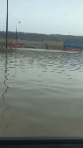 River Flooding Forces Thousands to Evacuate Alberta Community