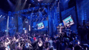 alessia cara nyre 2018 GIF by New Year's Rockin' Eve
