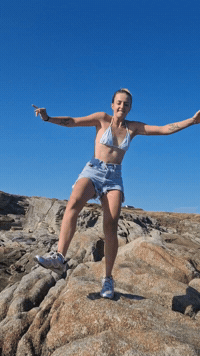 Saut GIF by info-lux