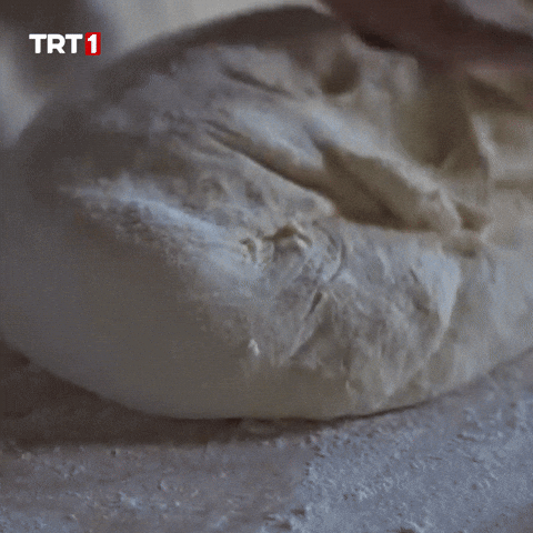 Hungry Cake GIF by TRT
