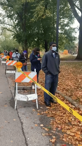 Evanston Voters Line Up at Polls as Cook County Opens Early Voting