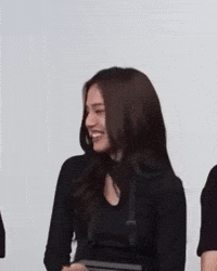 Bonniepattraphus GIF