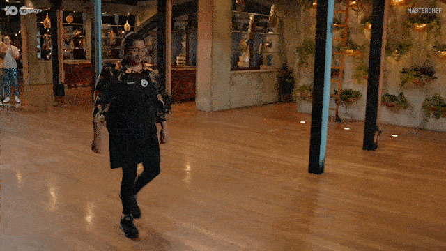 Walking Away Goodbye GIF by MasterChefAU