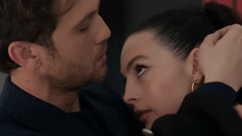 Showtv Arasbulutiynemli GIF by Ay Yapım