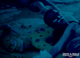 happy efecto pasillo GIF