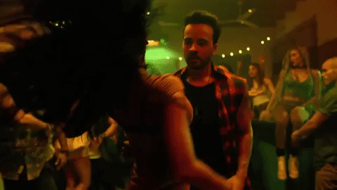 luis fonsi GIF