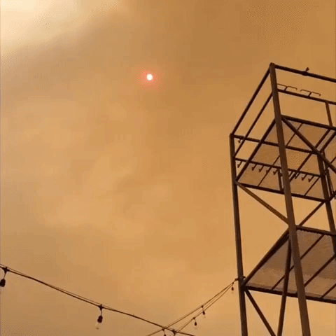 Hazy Sky Over Arizona Town as Telegraph Fire Grows to 91,000 Acres