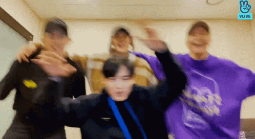 cre_0604 giphyupload victon victoniscute GIF