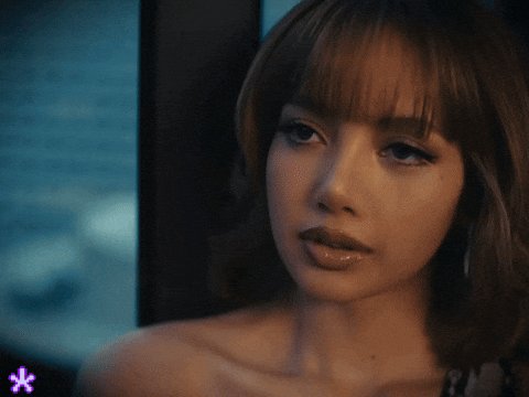 Lisa Blackpink GIF