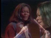 soultrain soul train dionne warwick episode 140 GIF