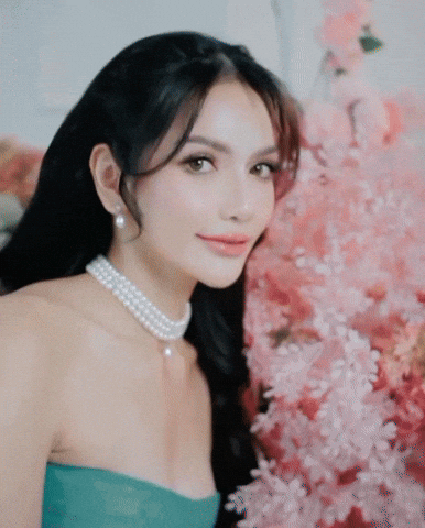 Miss International GIF