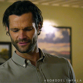 aborddelimpala giphyupload smile jared padalecki walker GIF