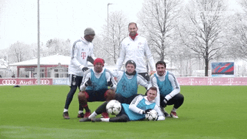 football posing GIF by FC Bayern Munich