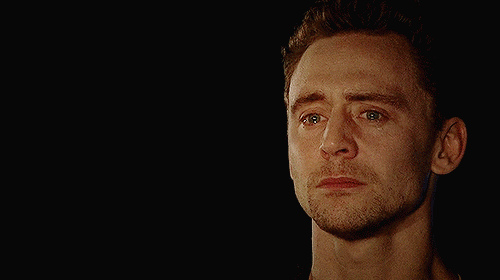 tom hiddleston GIF