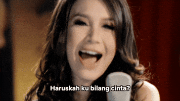 Queen Diva GIF by Rossa Official