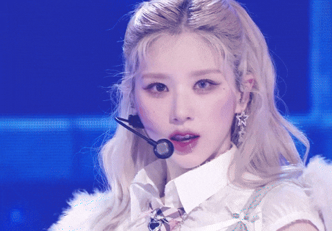 qkzxv giphyupload heejin artms 희진 GIF