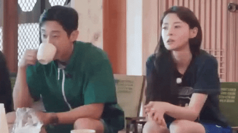 mariabettina01 giphyupload kwon nara youth mt young actors retreat GIF
