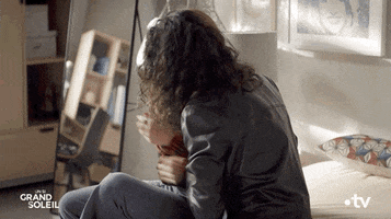 GIF by Un si grand soleil