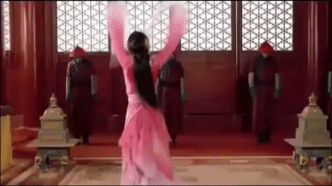zhen huan zhuan dance GIF