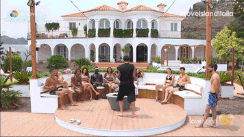 Strip Tease Napoli GIF by Love Island Italia