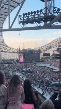 'We're Not Prepared': Dublin Crowd Leaves Taylor Swift Speechless