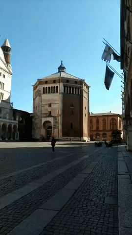 Cremona Cathedral Deserted as Italy Enforces Coronavirus Travel Ban
