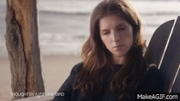 anna kendrick s GIF